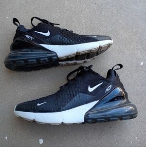 Nike Air Max 270 Womens Sneakers - Black/White